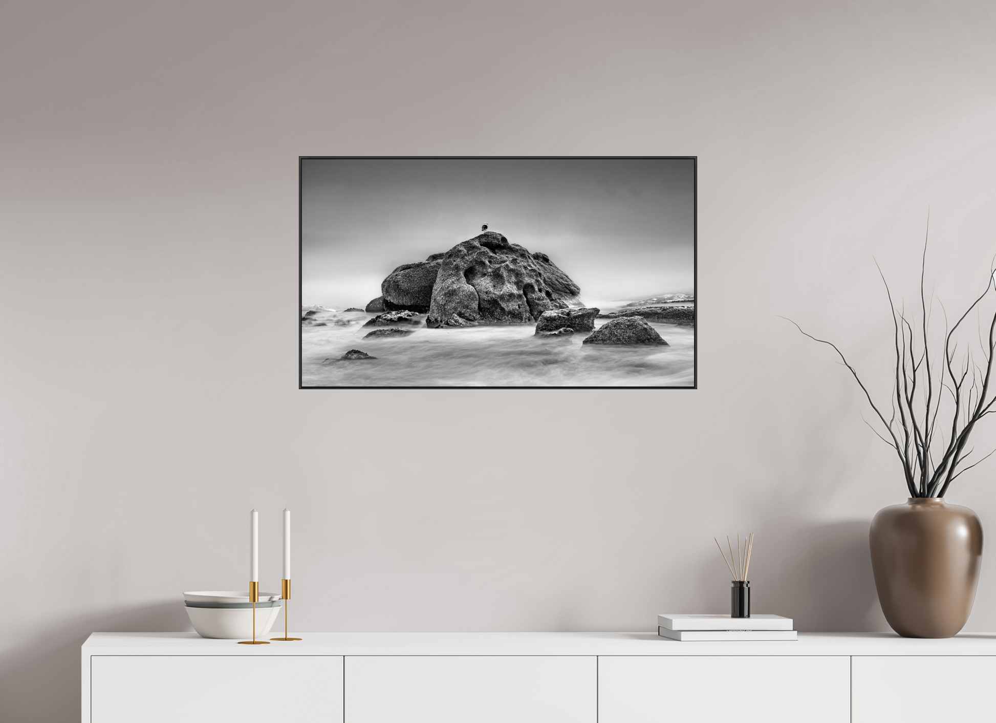 86.4 x 50 cm, black aluminium frames Still Form